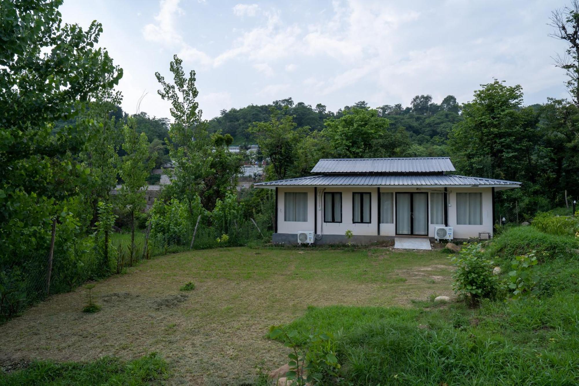 Dev Bhoomi Farms & Cottages دارامشالا المظهر الخارجي الصورة