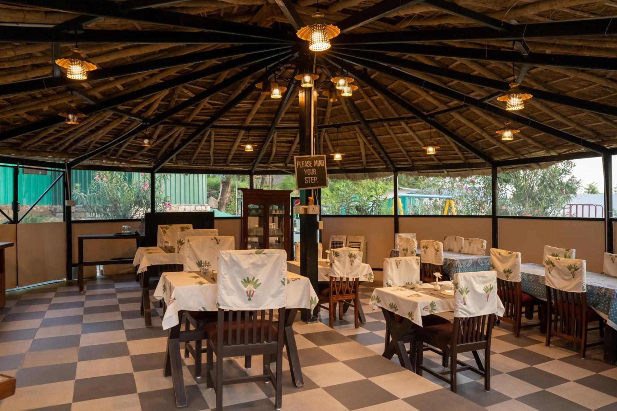 Dev Bhoomi Farms & Cottages دارامشالا المظهر الخارجي الصورة